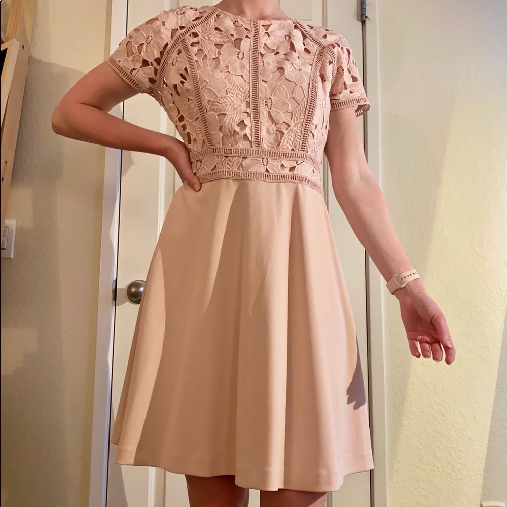 IVANKA TRUMP spring/summer dress, knee length.